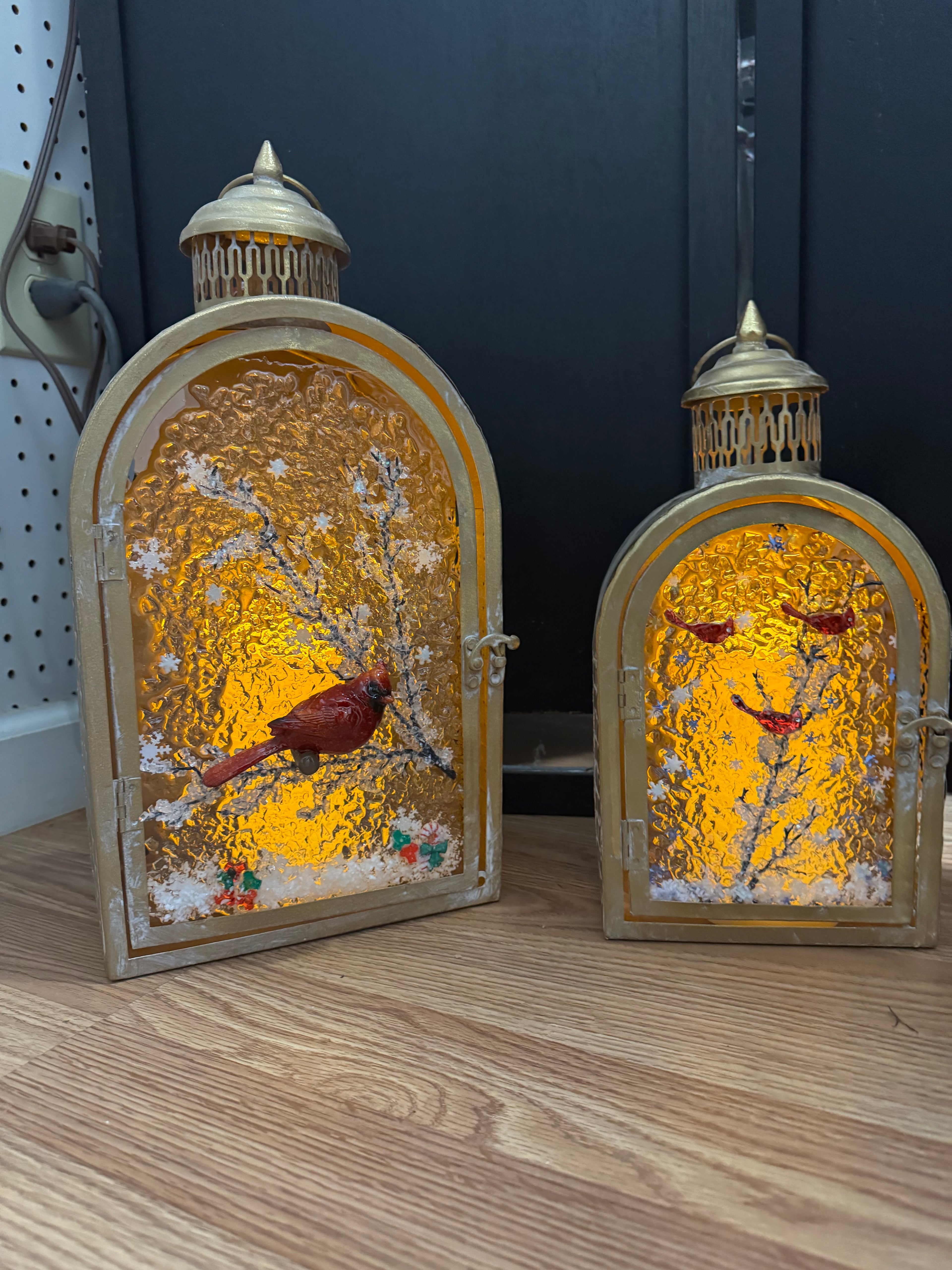 Cardinal Lanterns